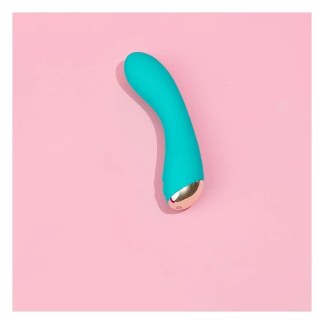 Aria Luscious Af Teal - Additional Features