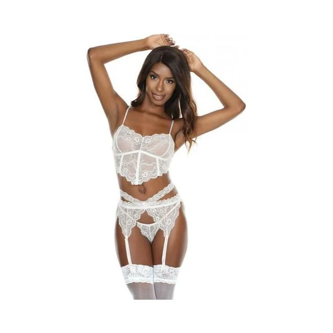 Bra, Garterbelt, And G-string - Fabric & Feel