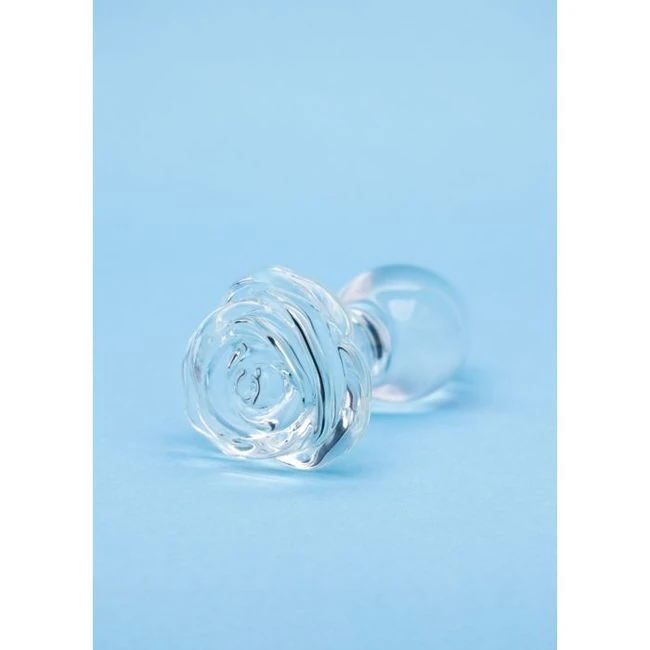 Clarity Glass Dildo Utopian - Warming and Cooling the Glass