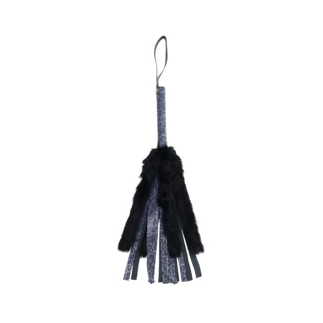 Cougar Faux Fur Flogger - Build & Quality