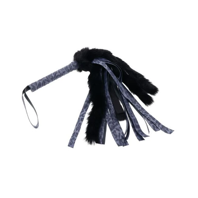 Cougar Faux Fur Flogger - Hardware & Fasteners