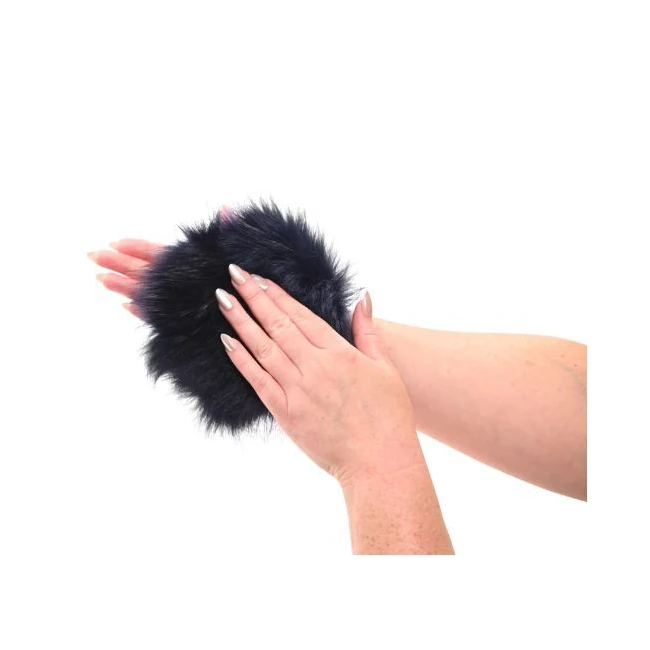 Cougar Spiked Sensory Glove - Build & Quality
