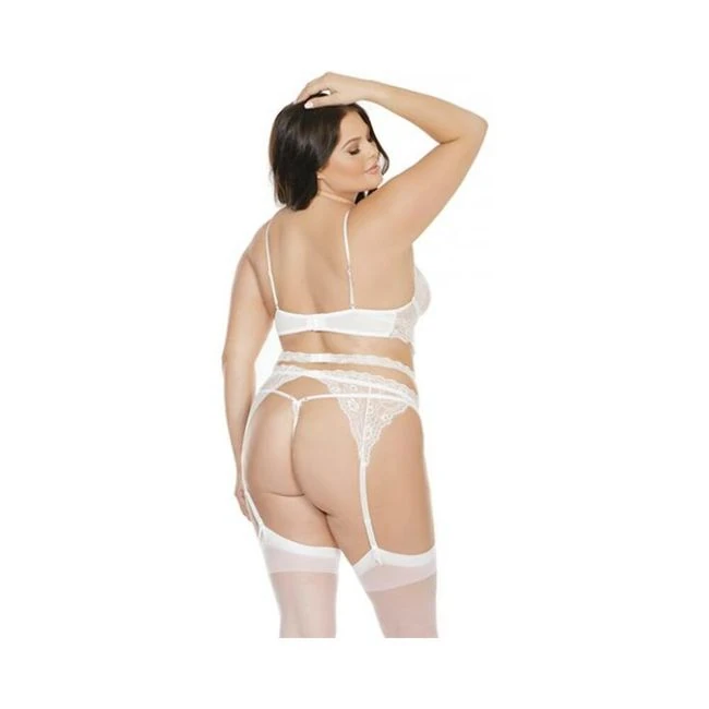 Diva Bra, Garterbelt, And G-string - Fit & Sizing