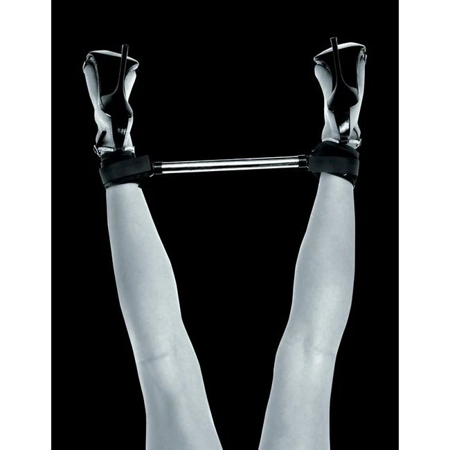 Fetish Fantasy Limited Edition Spreader Bar - Build & Quality