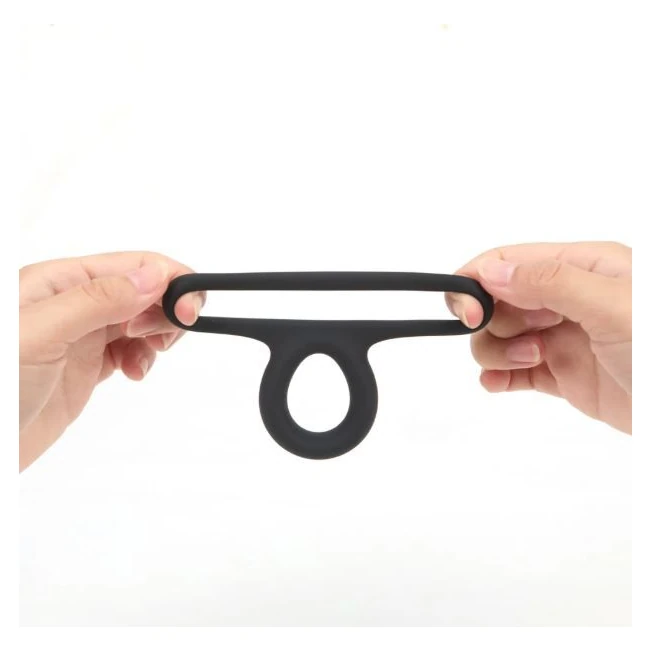 Gavin Black Liquid Silicone C-Ring - Applying the ring and sliding it into place
