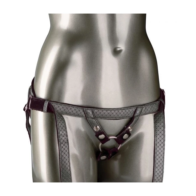 HER ROYAL HARNESS THE REGAL - Material Feel & Construction