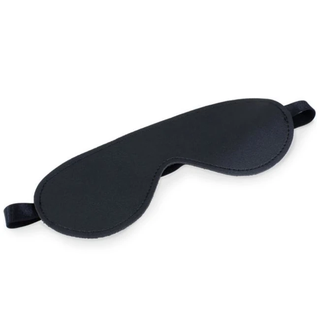Kink Curious Blackout Mask & - A Curved Shell Built to Hold Its Shape