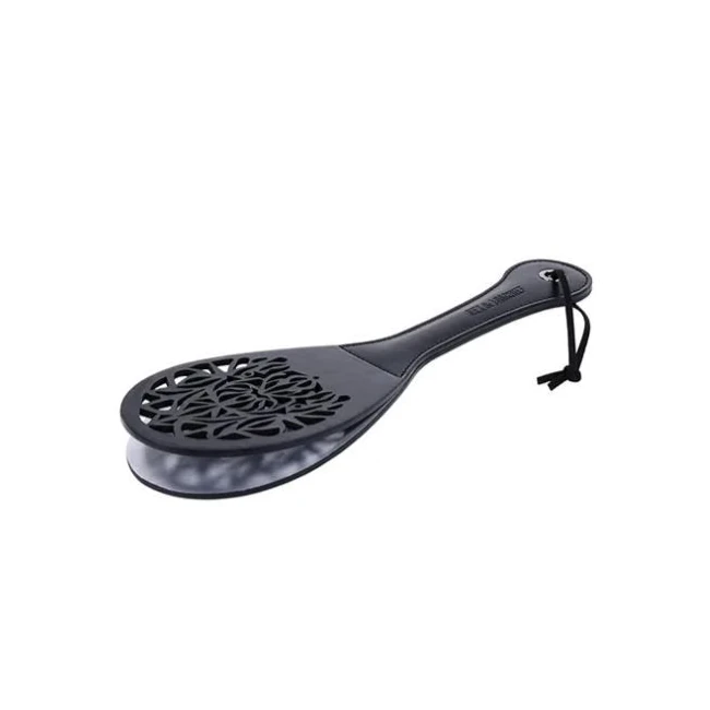 Lace Spanker - Build & Quality