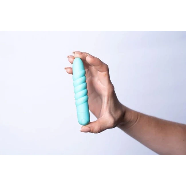 Lola Rechargeable Twisty Bullet - Materials & Maintenance