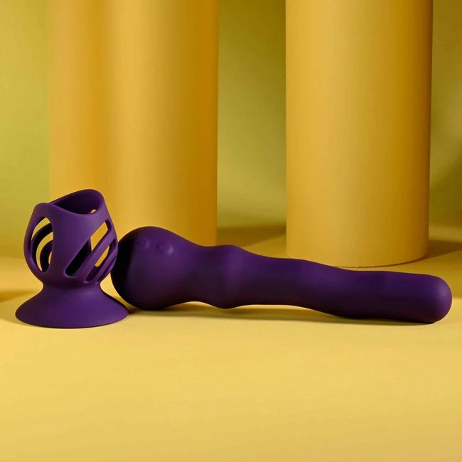 Playboy Wiggle It - Material Feel & Construction