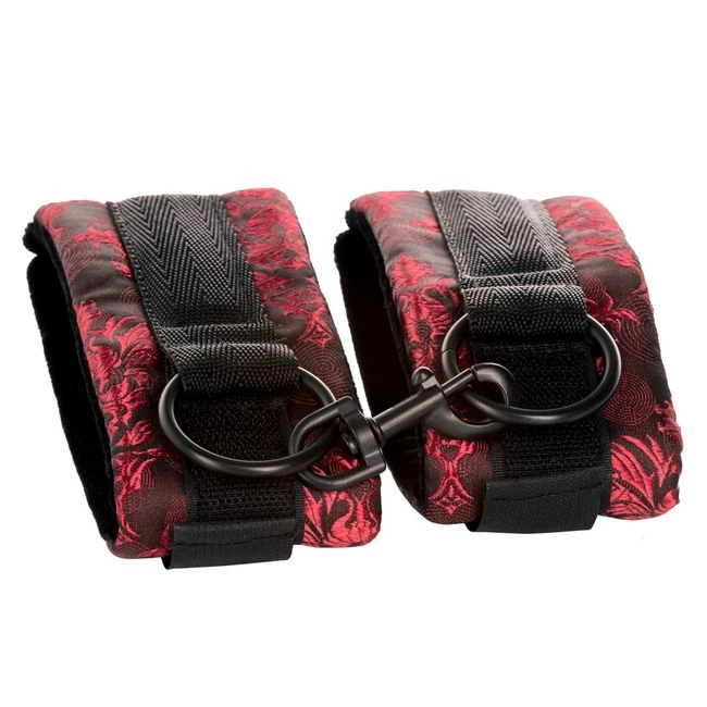 Scandal Universal Cuffs - Additional Features
