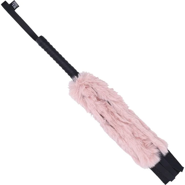 Sex & Mischief Brat Faux Fur Flogger - Comfort & Fit
