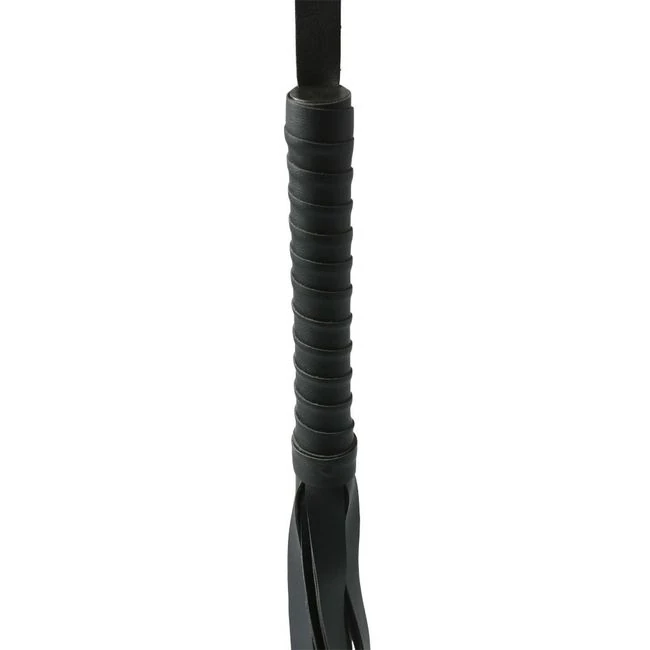 Sex & Mischief Faux Leather Flogger - Hardware & Fasteners