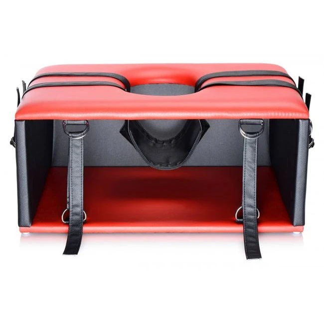 Master Series Queening Chair - Materials & Design
