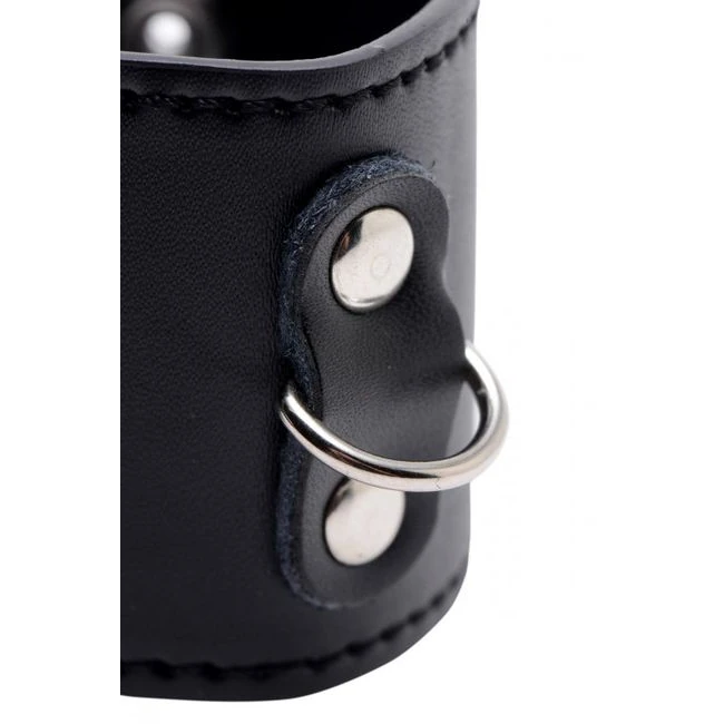 Strict Ball Stretcher W D-ring - Materials & Specifications
