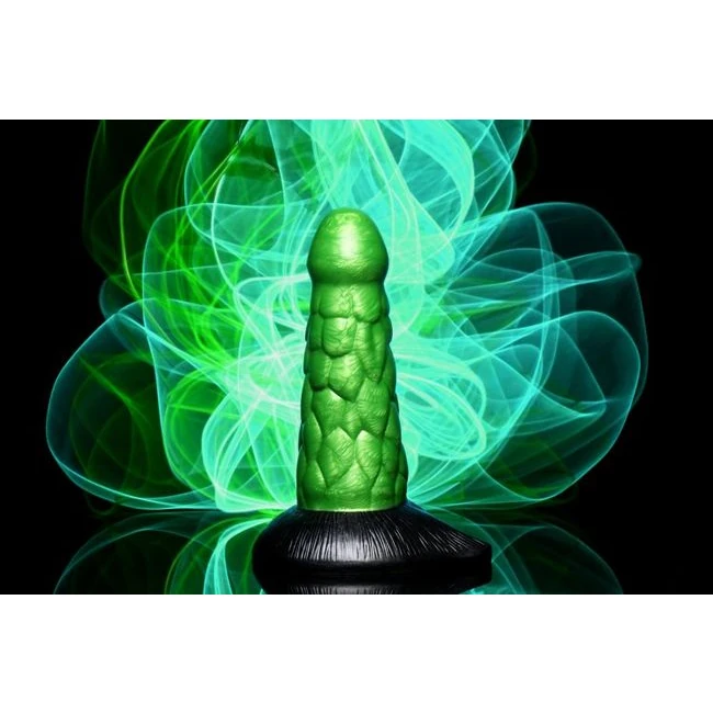 Creature Cocks Radioactive Reptile Thick Scaly Dildo - How It Feels