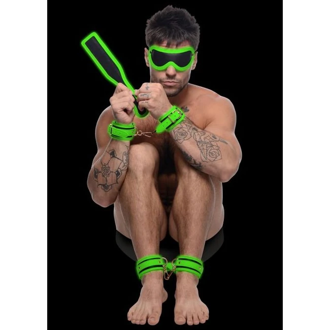 Master Series Kink in the Glowing Bondage Set - Build & Quality