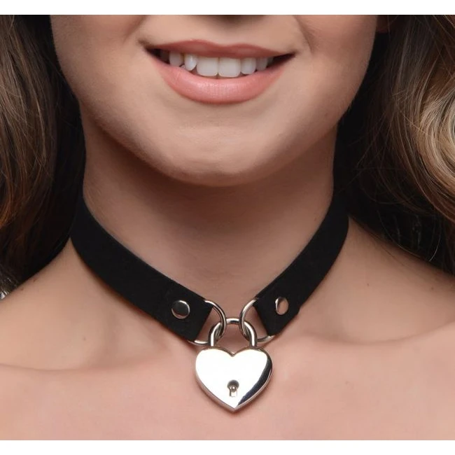 Master Series Lock-it Hear Lock & Key Choker - Build & Quality