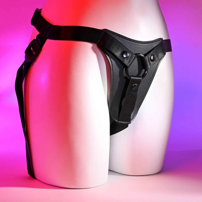 Gender X Pleasure Harness - Hardware & Fasteners