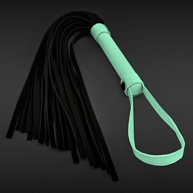 Glo Bondage Flogger Green - Build & Quality