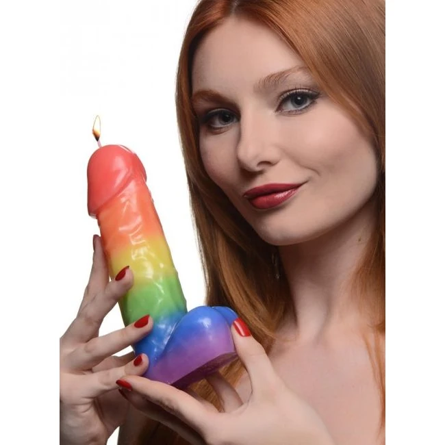 Master Series Pride Pecker Rainbow Drip Candle - Build & Quality