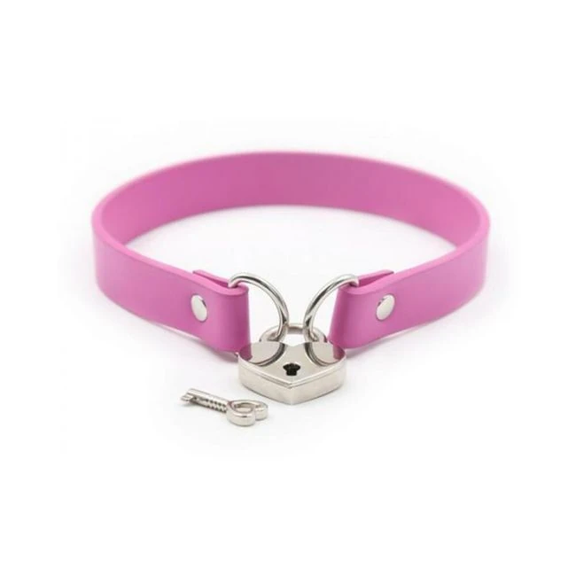 Ple'sur Pvc Collar with Heart Lock & Key - Build & Quality
