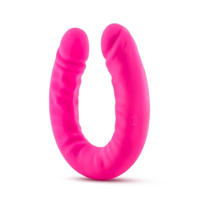 Ruse 18 Silicone Slim Double Dong - Material & Feel