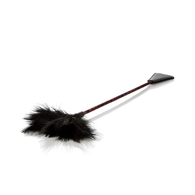 Scandal Feather Crop - Materials & Construction