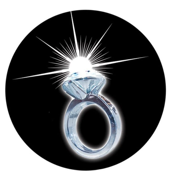 Light Up Diamond Ring 5pk - How It Feels
