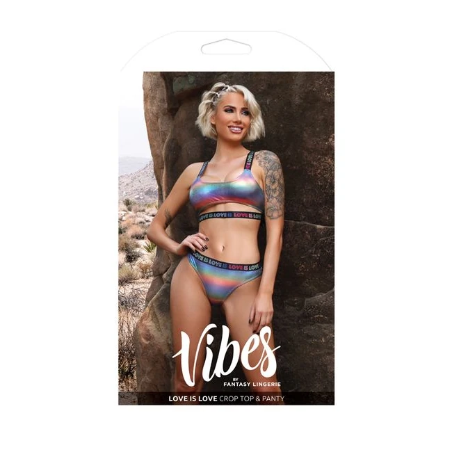 Love Is Love Crop Top & P L/xl - Fit & Sizing