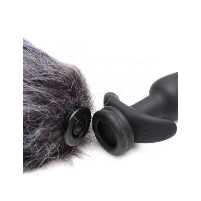 Tailz Snap on Vibrating a Plug & 3 Tails W/ Remote | Male Q