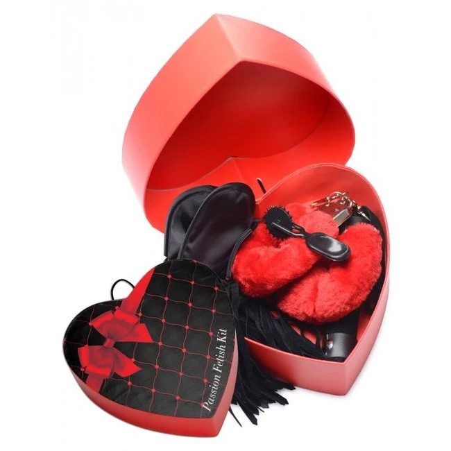 Frisky Passion Fetish Kit - Build & Quality