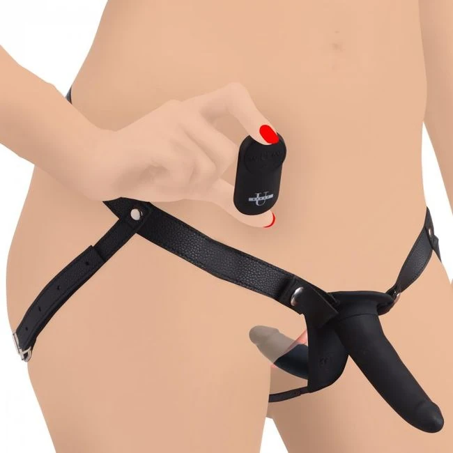 Strap U 8x Power Pegger Do Dildo Vibrating W/ Harness - How It Feels